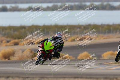 media/Dec-18-2022-SoCal Trackdays (Sun) [[8099a50955]]/Turn 14 (940am)/